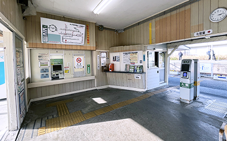 ���[�� �l���J�w