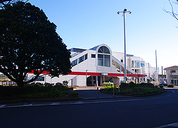 ���c���䑷�q�x�� �z���w