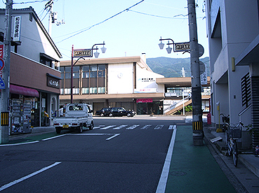 �ɗ\�O���w