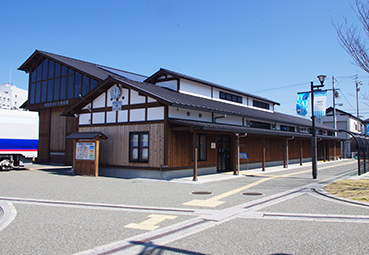 �ɗ\�����w