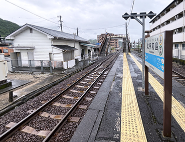 �\�]�� �k�F�a���w