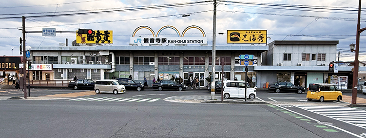 �\�]�� �ω����w