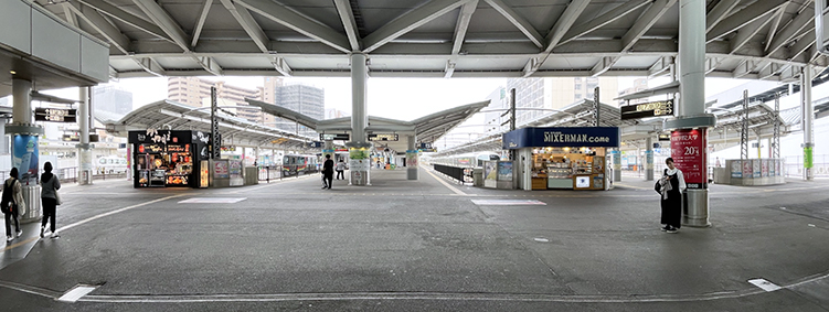 �\�]�� �����w