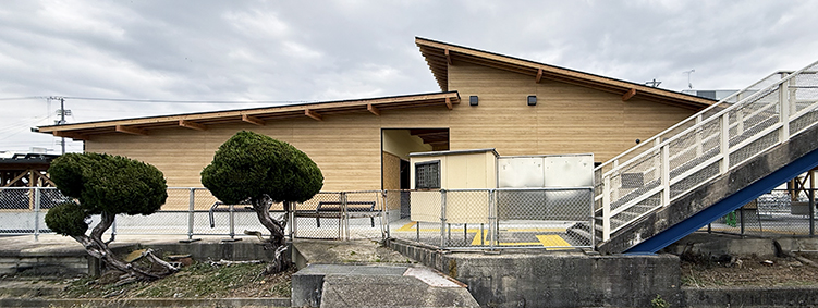 �\�]�� �����w