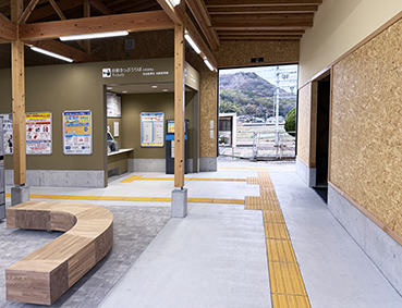 �\�]�� �����w