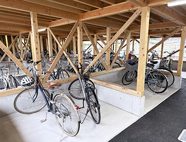 �\�]�� �����w