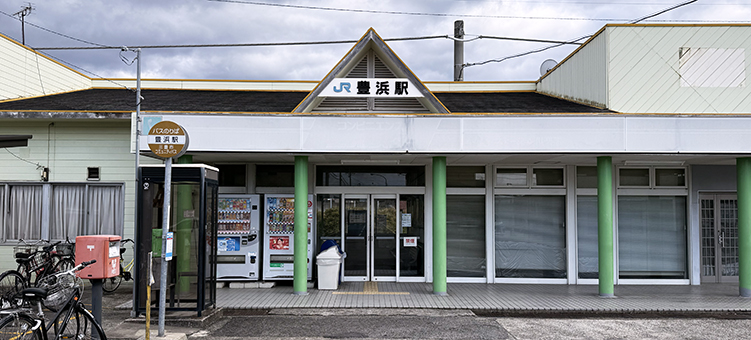 �\�]�� �L�l�w