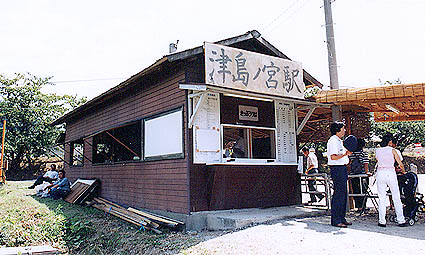 �Ó��m�{�w