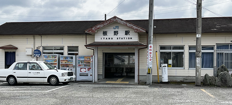 ������ ��w