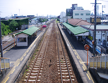 ������ �O�{���w