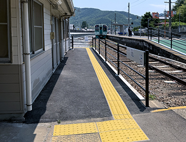 ������ �����w