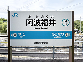 ����� ���g����w