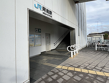 ����� ����w