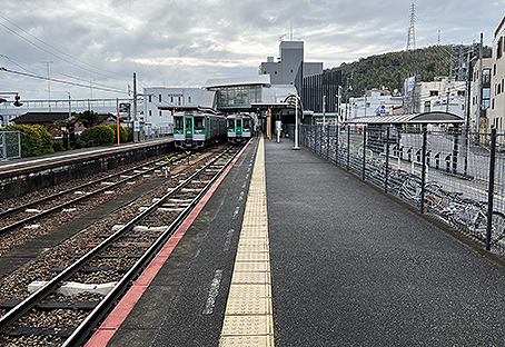 ����� ����w