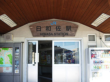 ���a���w