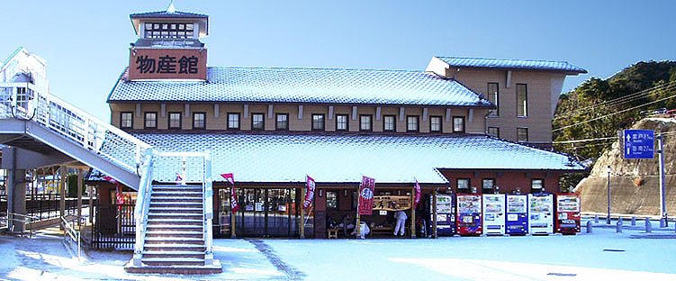 ���a���w