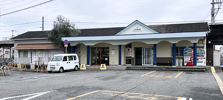 ����� �񌬉��w