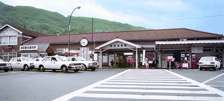 ���g�r�c�w