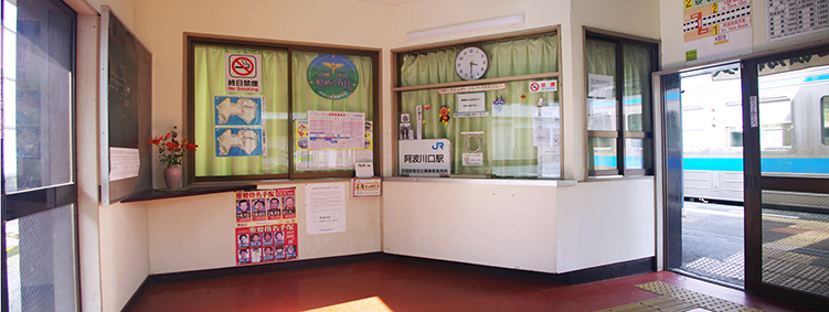 ���g����w