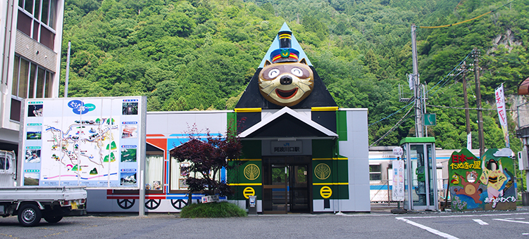 ���g����w