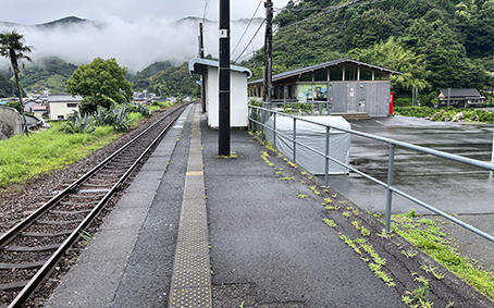 �y�]�� ���a�w