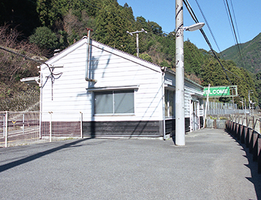 �y�]�� ������w