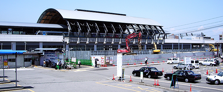 �y�]�� ���m�w