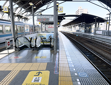 �y�]�� ���m�w