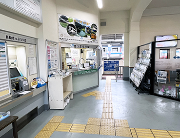 �y�]�� �E��w