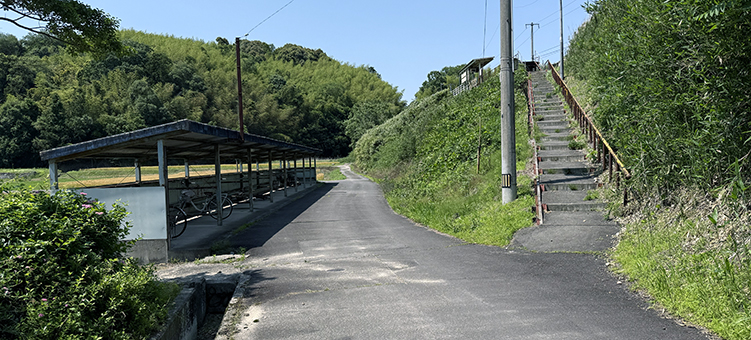 �y�]�� ����w