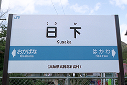 �y�]�� �����w