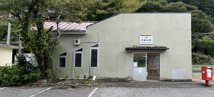 �y�]�� ��c���w