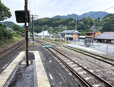 �y�]�� ��c���w