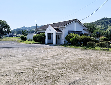 �y�]�� �����w