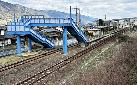 �y�]�� �ωw