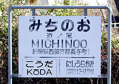 ���m���w