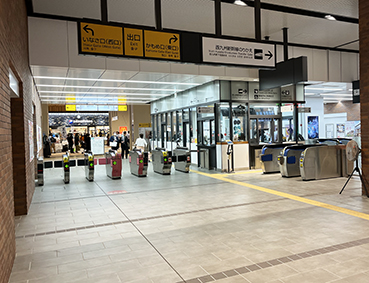 ����� ����w