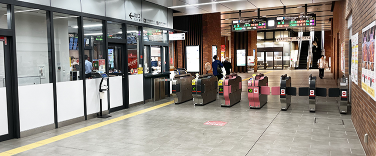 ����� ����w