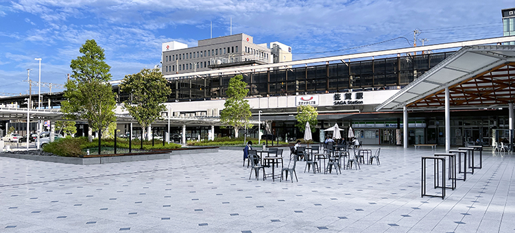 ����� ����w