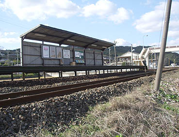 �{���c���w