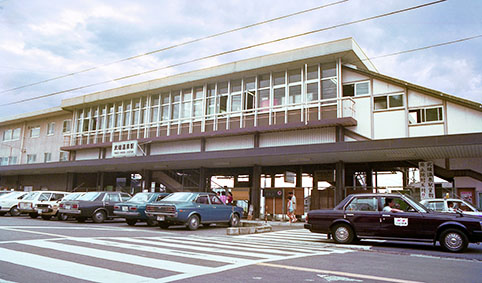 ���Y����w