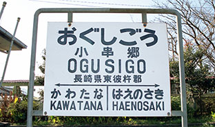 �������w