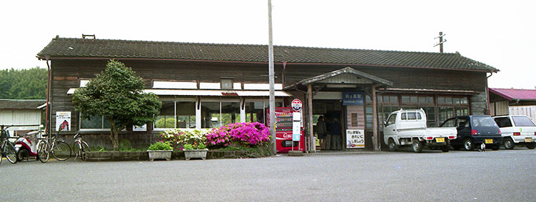 ���V���w