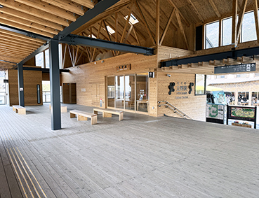 �L��� ����w