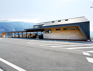 �L��� ����w