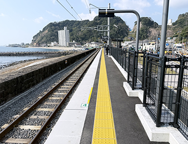 ���L�� ��މ��w