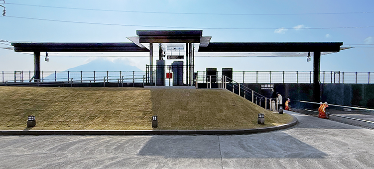 ���L�� ��މ��w