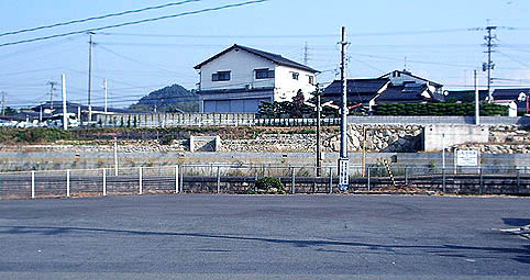 �������w