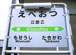 �]�����w