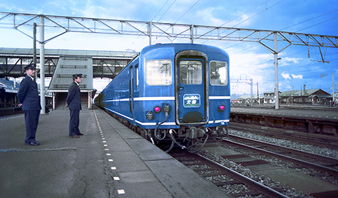 �〈��w���w��